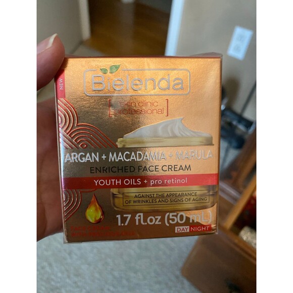 NIB BIELENDA ARGAN + MACADAMIA + MARULA + RETINOL ENRICHED FACE CREAM 50ml - Picture 4 of 10